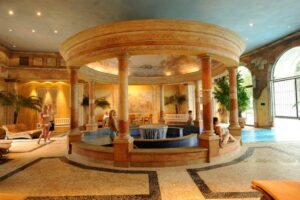 Hotel Colosseo - מלון פארק אירופה